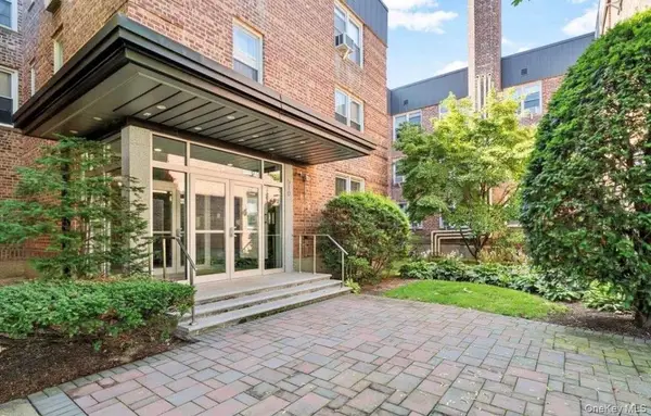 510 Dubois Ave #3 C, North Valley Stream, NY 11581