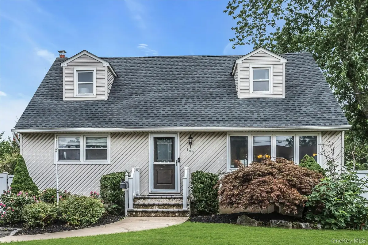 195 Nims Avenue, West Babylon, NY 11704 - #1