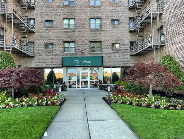 204-15 Foothill Avenue #A34, Hollis, NY 11423