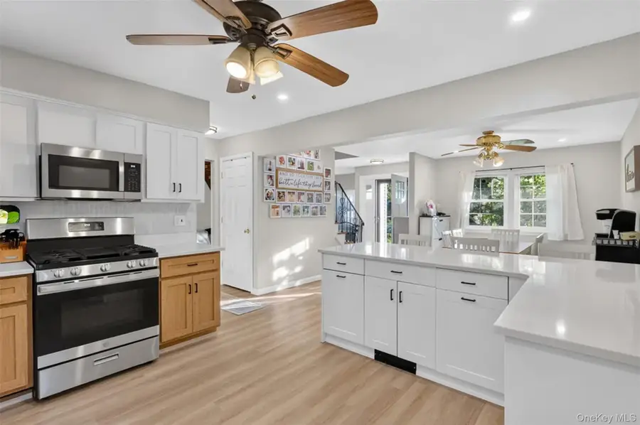282 W End Avenue, Shirley, NY 11967 - #2