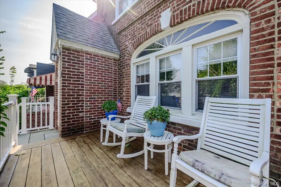 516 W Market Street, Long Beach, NY 11561 - #3