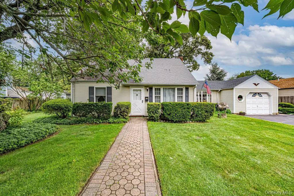 17 Eckert Street, South Huntington, NY 11746 - #1
