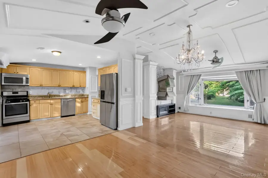 14 Branch Lane, East Setauket, NY 11733 - #3