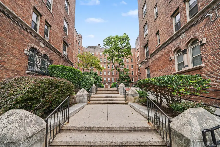 940 Grand Concourse #2J, Bronx, NY 10451 - #2