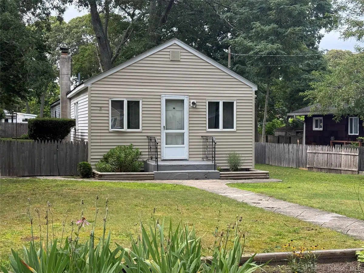 29 Maplewood Avenue, Selden, NY 11784 - #1