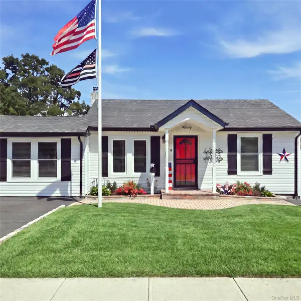 1363 Manatuck Boulevard, Bay Shore, NY 11706