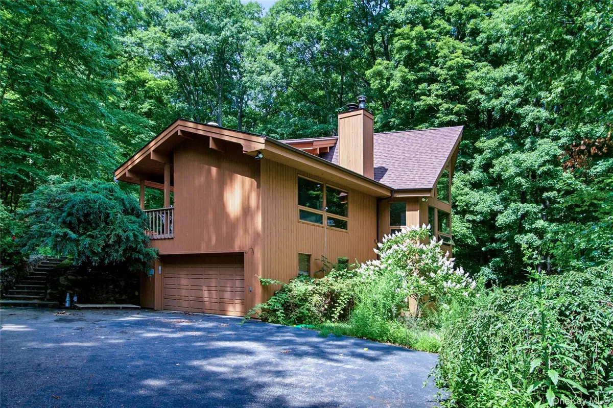 69 Canopus Hill Road, Putnam Valley, NY 10579 - #1