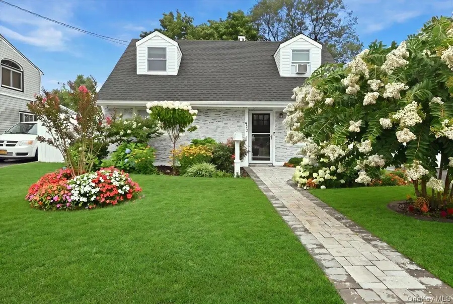 913 Merillon Avenue, Westbury, NY 11590 - #2