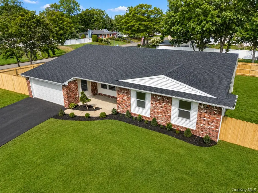 413 Bicycle Path, Port Jefferson Station, NY 11776 - #3