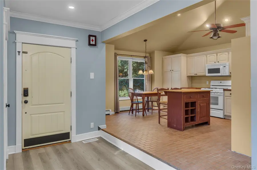 62 Douglaston Road, Sound Beach, NY 11789 - #2