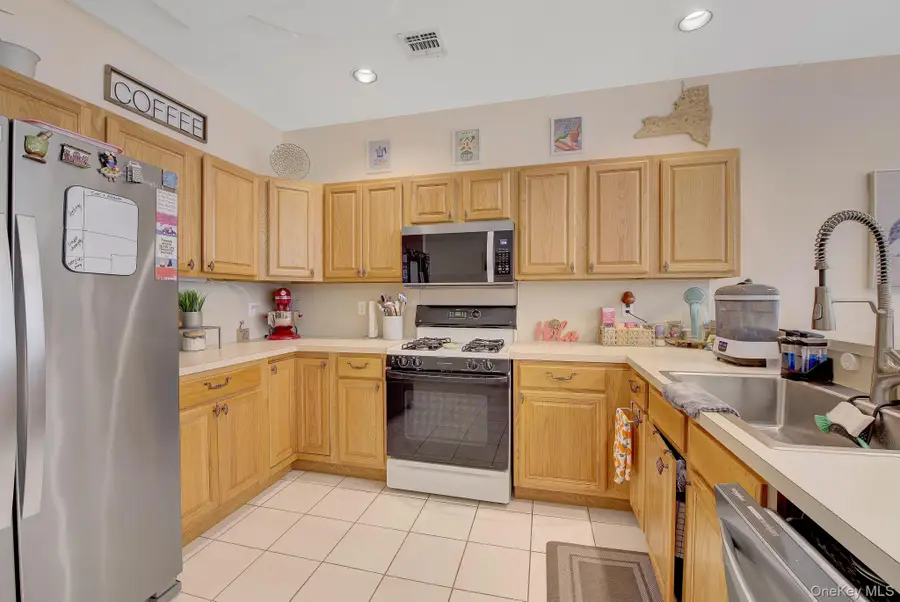 193 Windward Drive, Port Jefferson, NY 11777 - #3