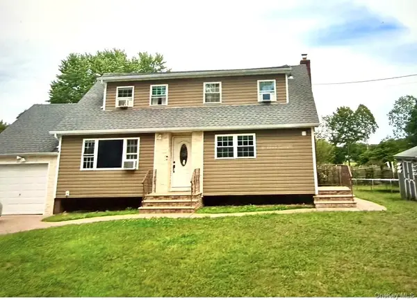 19 S 35th Street, Wyandanch, NY 11798