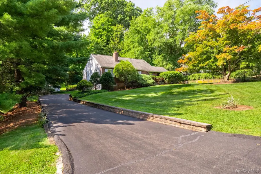 31 Briarwood Drive, New City, NY 10956 - #3