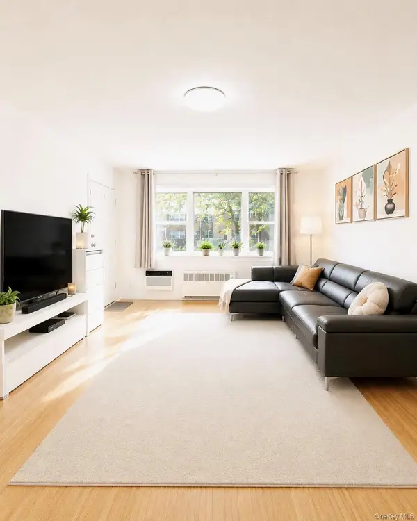 15229 Jewel Avenue #A, Flushing, NY 11367
