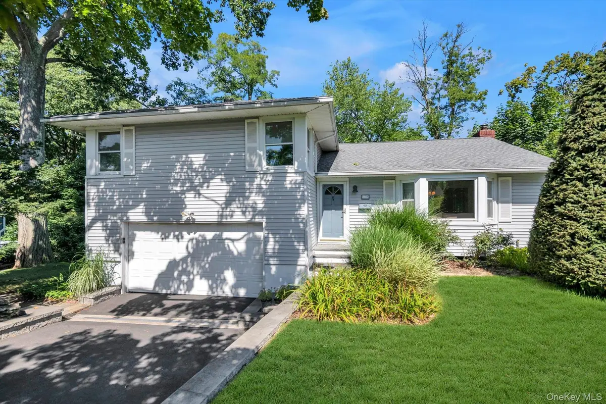 12 Compass Court, Huntington, NY 11743 - #1