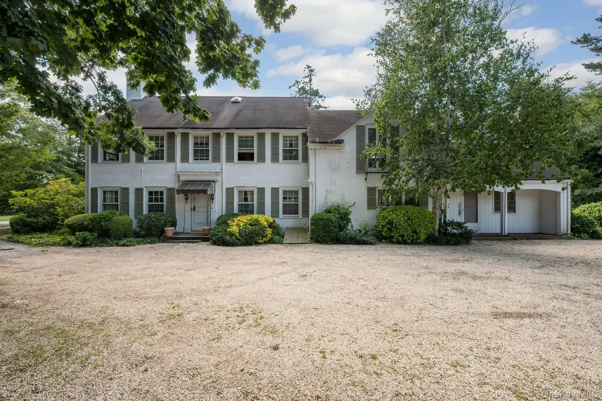 257 Adams Lane, Hewlett Neck, NY 11557 - #1