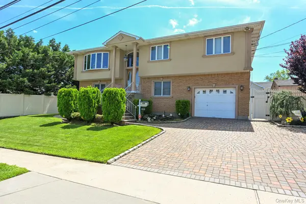 859 Maloon Avenue, Franklin Square, NY 11010