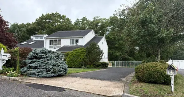 26 Bailey Lane, Manorville, NY 11949