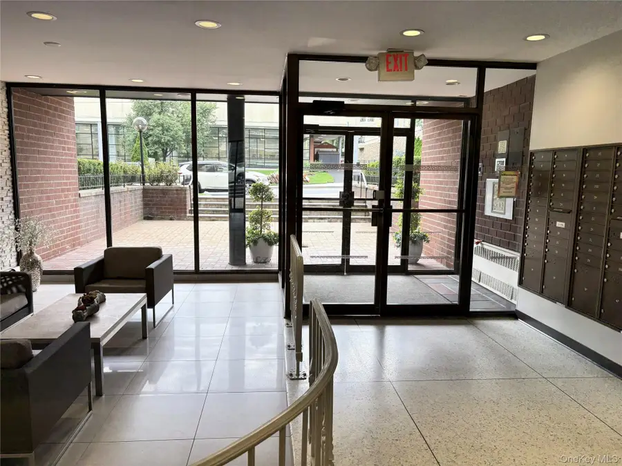 395 Westchester Avenue #6O, Port Chester, NY 10573 - #2