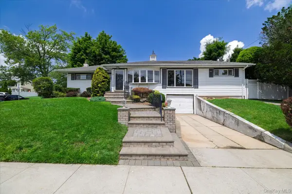 3695 Waverly Avenue, Seaford, NY 11783