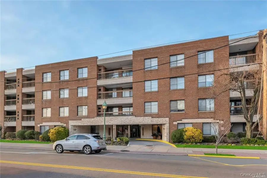 376 Central Avenue #2N, Lawrence, NY 11559 - #3