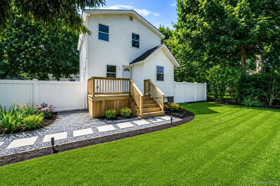 13 Graham Place, Nesconset, NY 11767 - #2