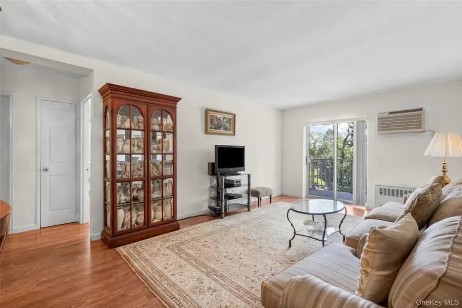20 Secor Place #2S, Yonkers, NY 10704 - #3