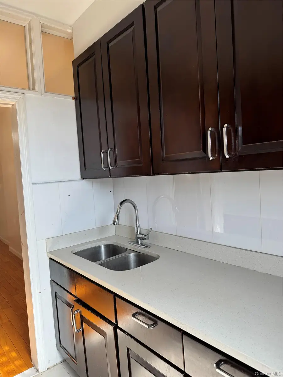 2925 Matthews Avenue #6H, Bronx, NY 10467 - #3