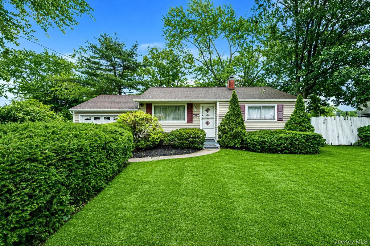 2715 Falcon Avenue, Medford, NY 11763 - #1