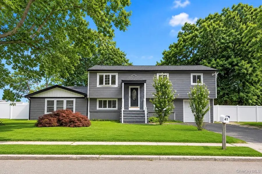 41 Madison Avenue, Amityville, NY 11701 - #2