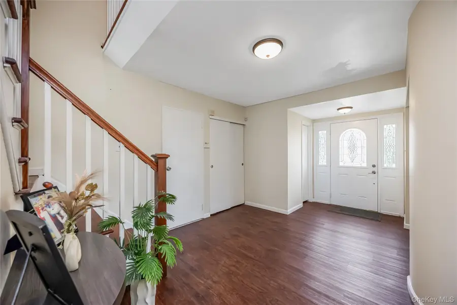 1 Autumn Lane, Amityville, NY 11701 - #2