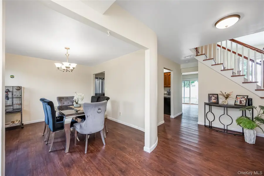 1 Autumn Lane, Amityville, NY 11701 - #3