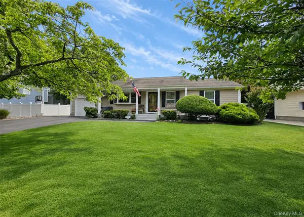 12 Walnut Street, Centereach, NY 11720