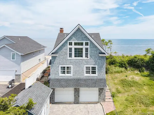 40 Makamah Beach Road, Northport, NY 11768