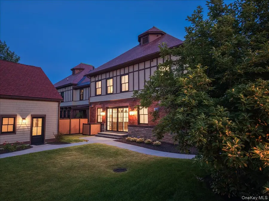 122 Regent Street #1, Saratoga Springs, NY 12866 - #2