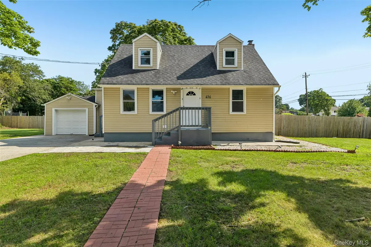 416 Arizona Avenue, Bay Shore, NY 11706 - #1