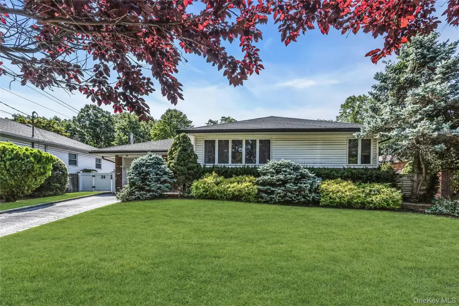 24 Lewis Lane, Port Washington, NY 11050 - #2
