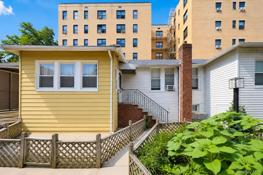 30 West End Avenue #6, Brooklyn, NY 11235 - #2