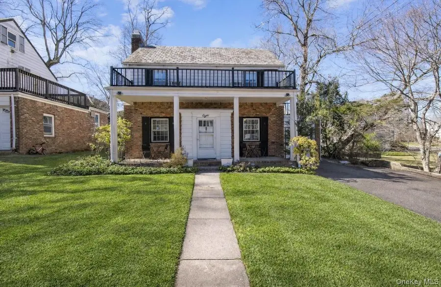 8 Plymouth Road, Great Neck, NY 11023 - #2