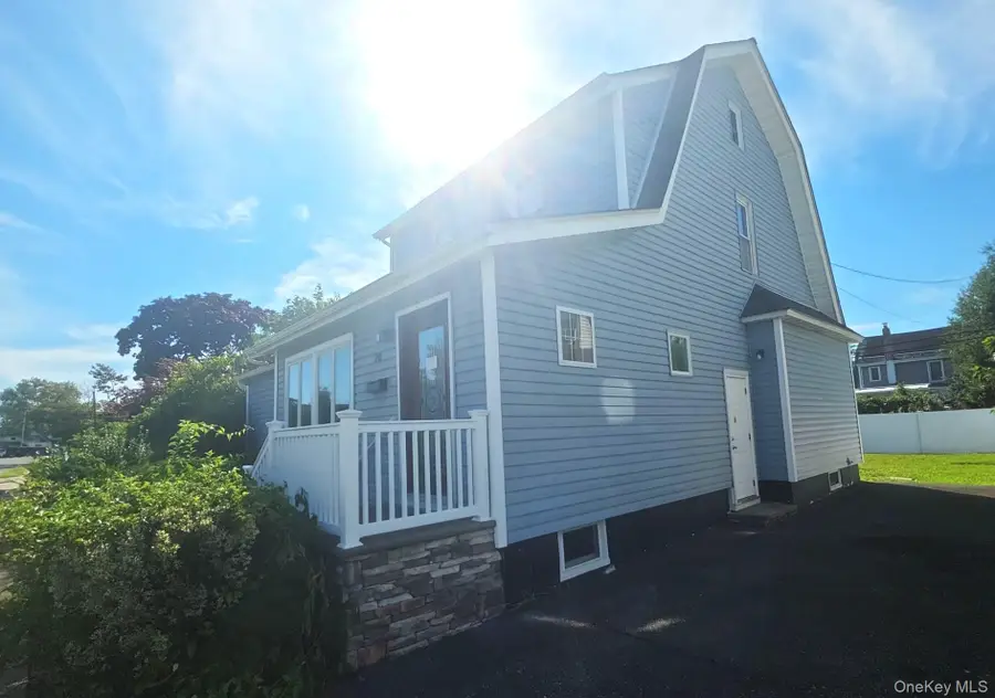 20 Laurel Road, Lindenhurst, NY 11757 - #2
