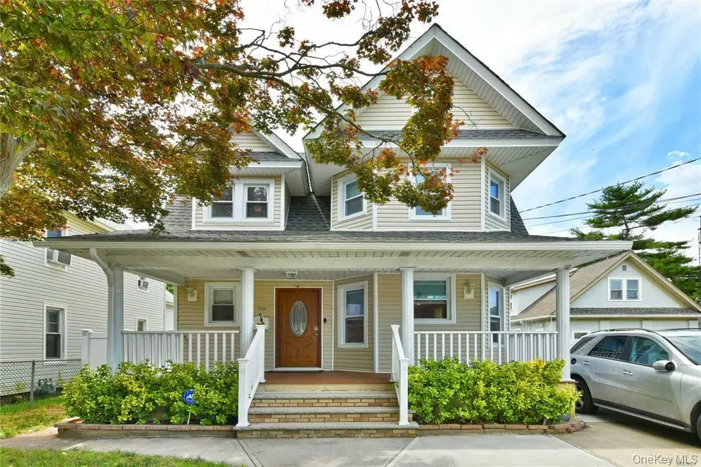29 Archer Street, Freeport, NY 11520 - #1