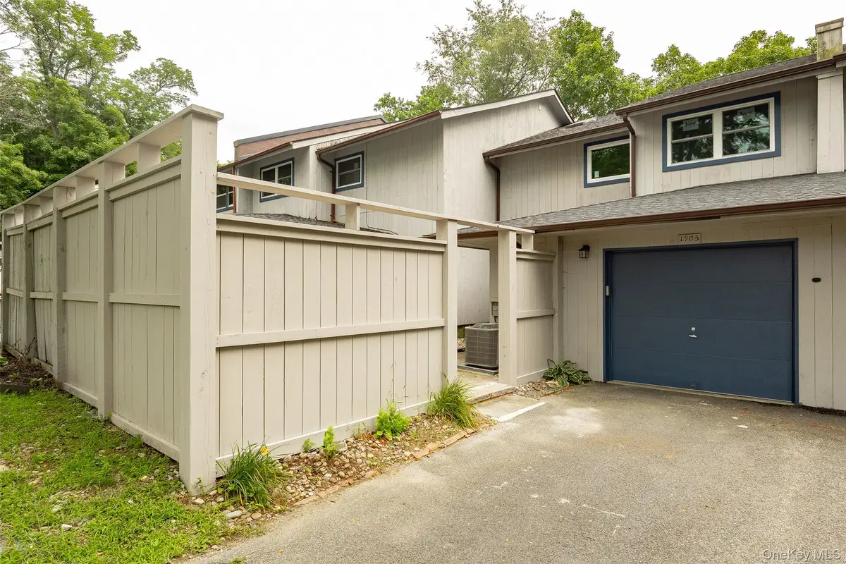 1905 Chelsea Cove S, Hopewell Junction, NY 12533 - #1