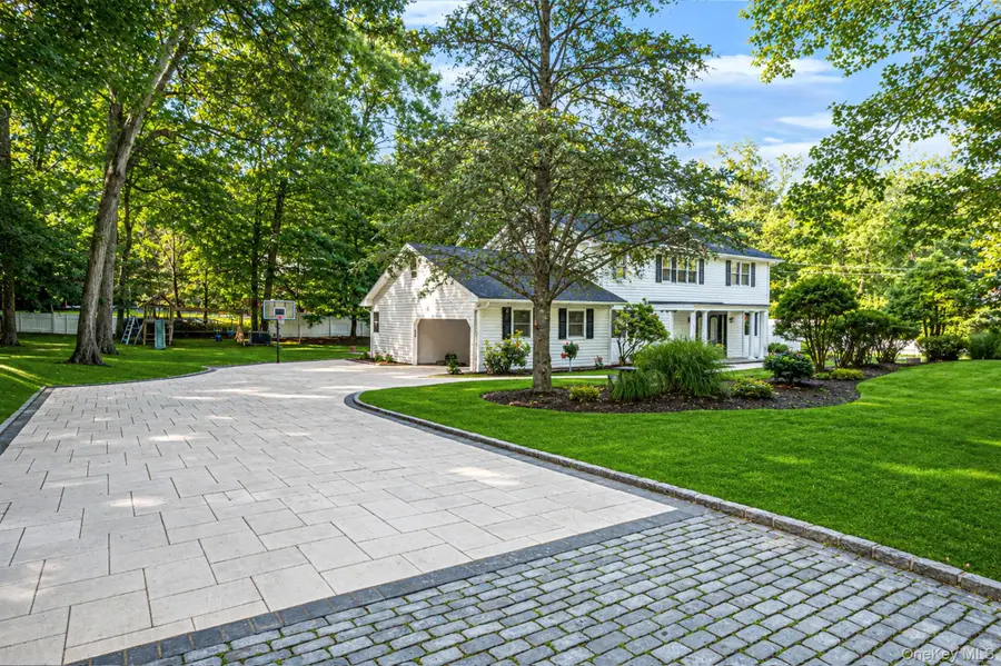 20 Arbor Lane, Dix Hills, NY 11746 - #3