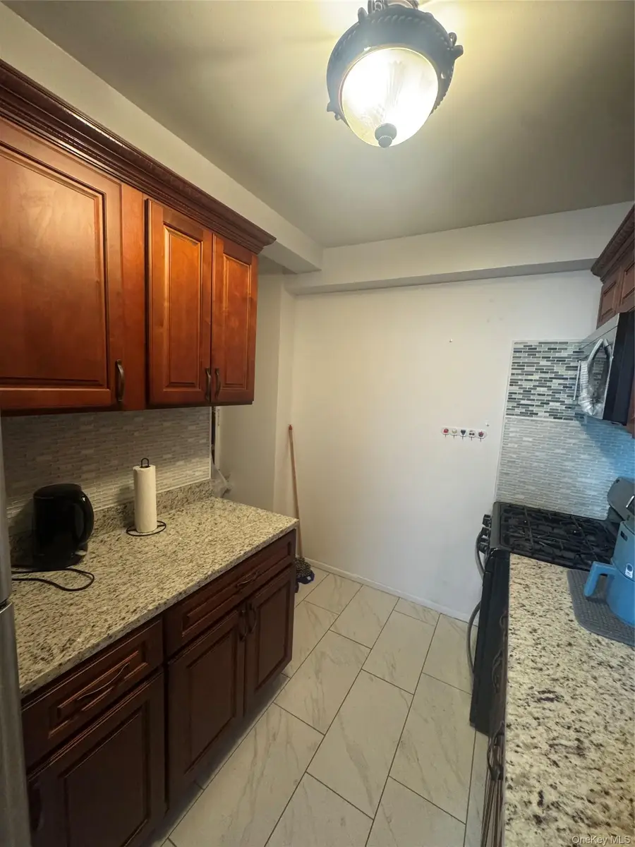 9 W Fordham Hill Oval #11E, Bronx, NY 10468 - #2