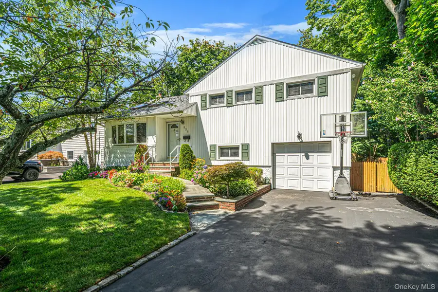 838 Virginia Avenue, North Bellmore, NY 11710 - #2