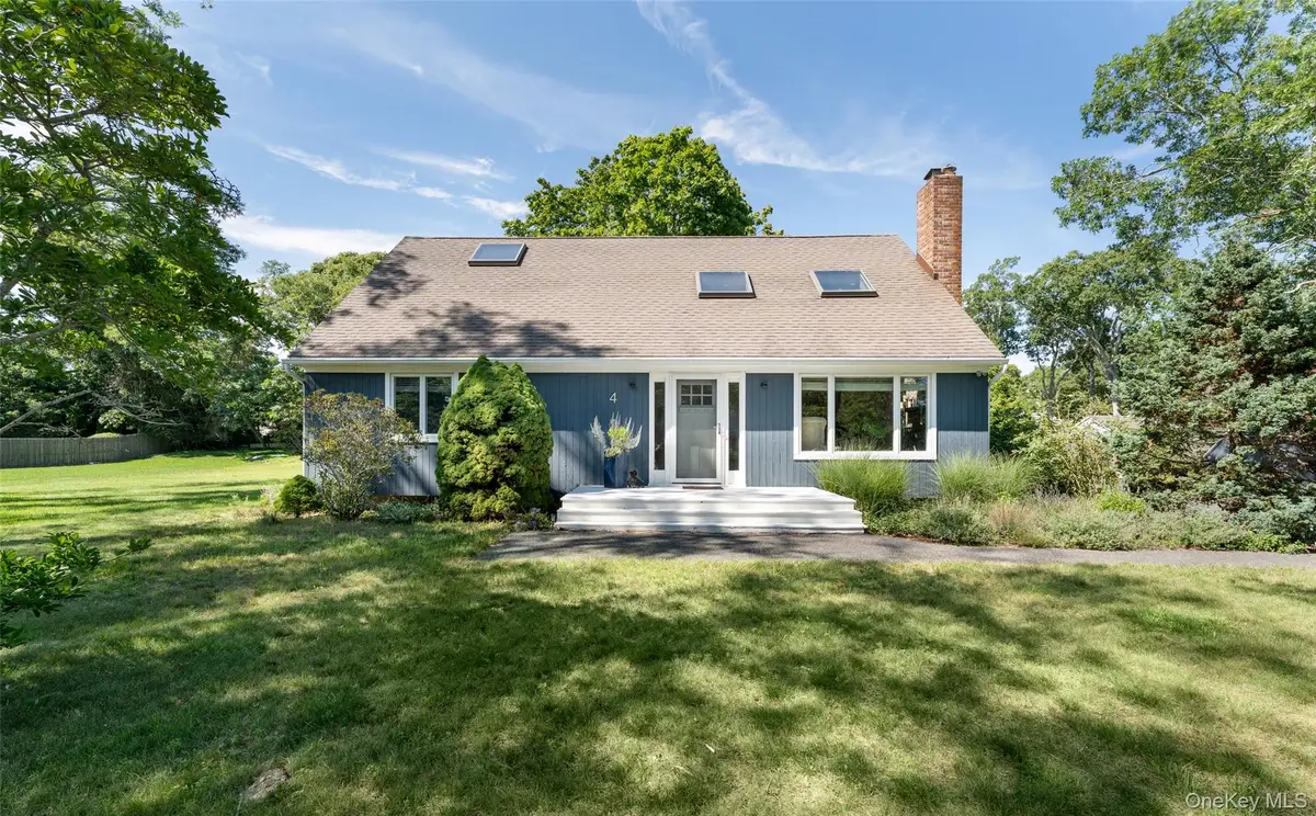 4 Joysan Court, Hampton Bays, NY 11946 - #1