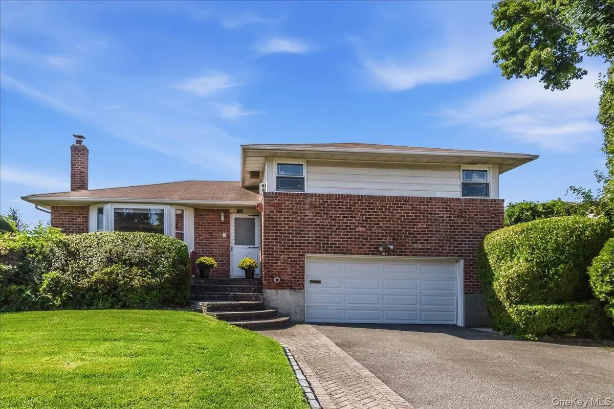 197 Stephen Street, Levittown, NY 11756 - #1