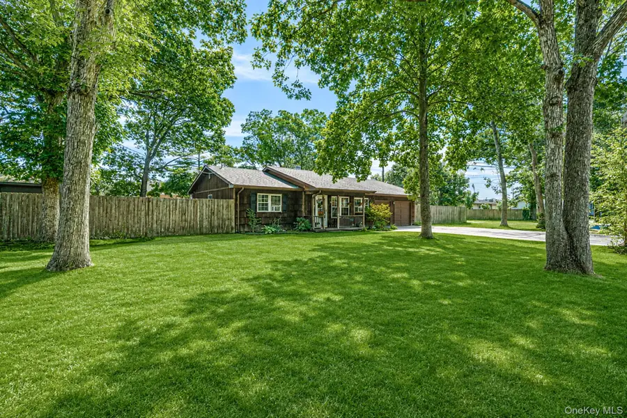 21 Windus Drive, Shirley, NY 11967 - #3