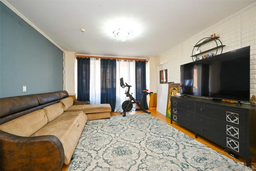 85-15 Main Street #4I, Briarwood, NY 11435 - #3