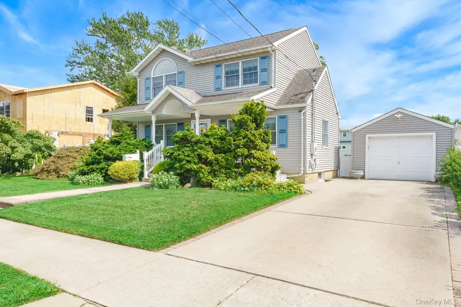 219 Leonard Street, North Bellmore, NY 11710 - #3